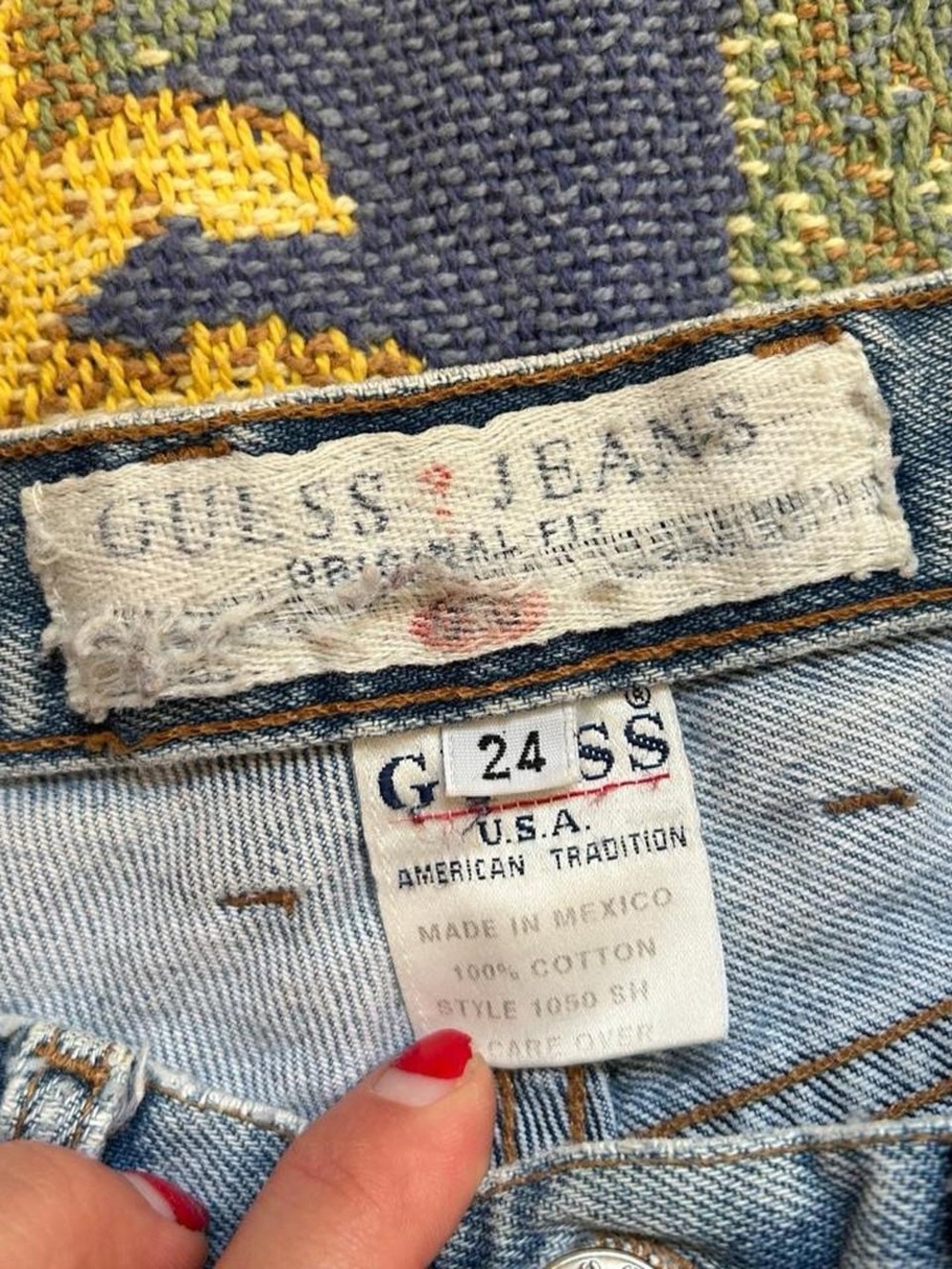Vintage 1990s GUESS blue light wash 100% cotton denim shorts